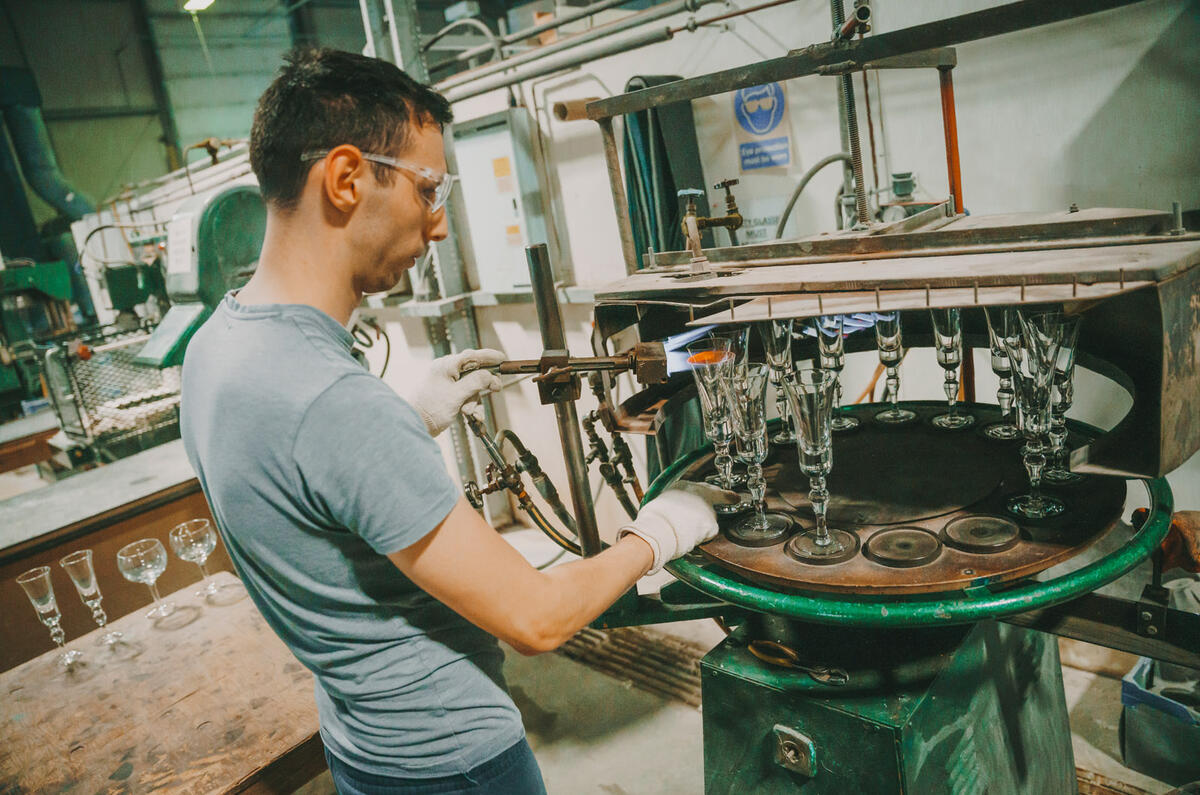 70 Bentley Cupra Christmas road trip glasses