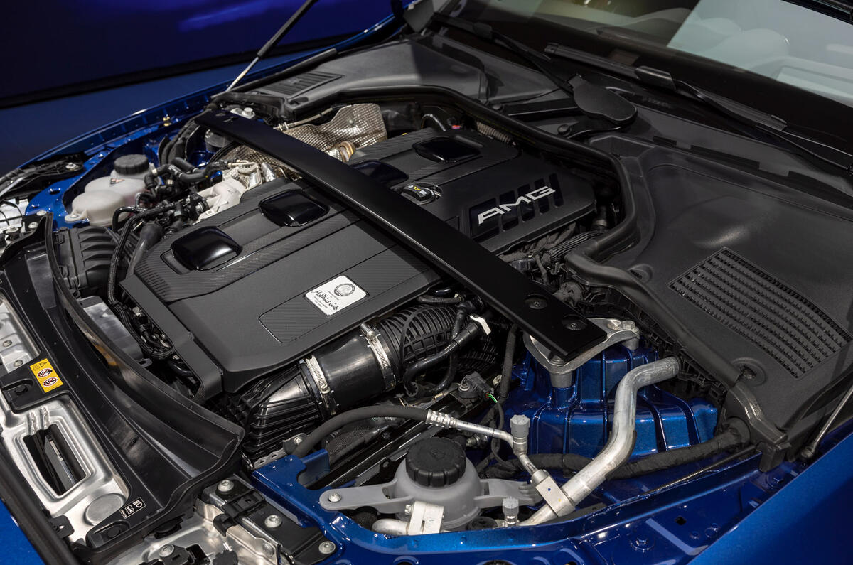 70 Mercedes AMG C43 estate 2022 official reveal engine