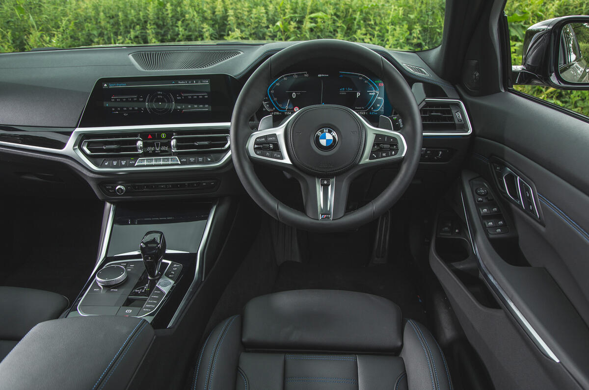 71 PHEV wagons triple test 2021 BMW cabin