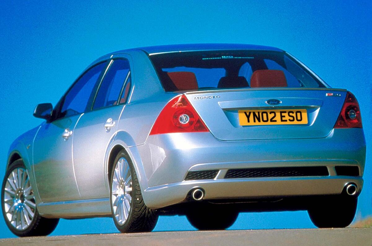 Ford Mondeo ST220