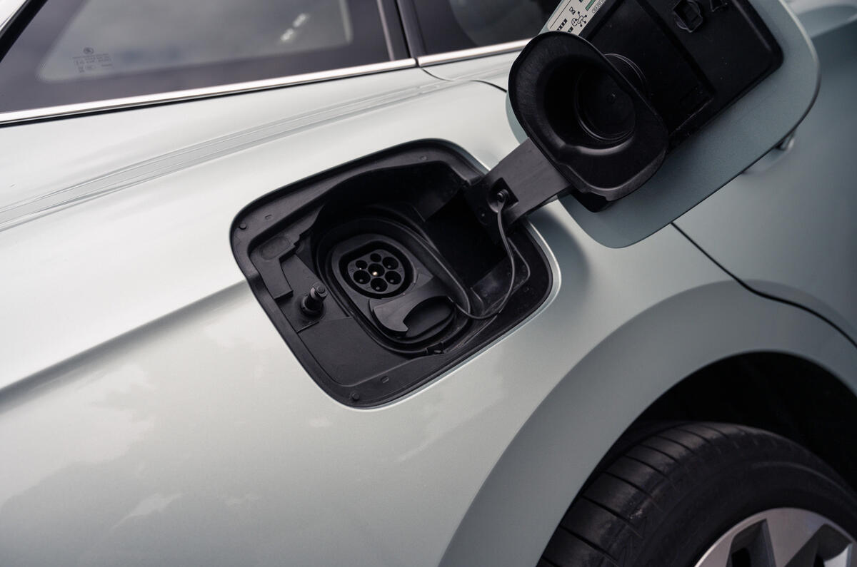 73 Enyaq vs Ioniq 5 2021 Skoda charging port 73 Enyaq vs Ioniq 5 2021 Skoda charging port