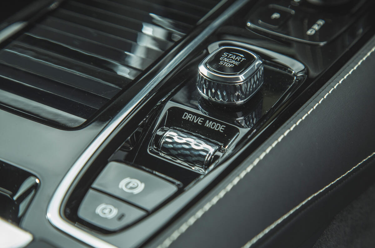 73 PHEV wagons triple test 2021 v60 centre console