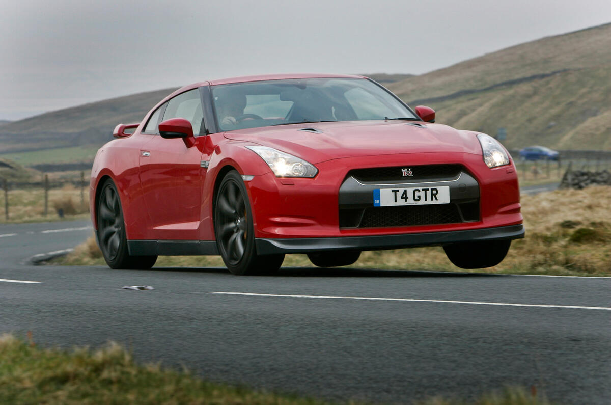 Nissan GT-R - front Nissan GT-R - front