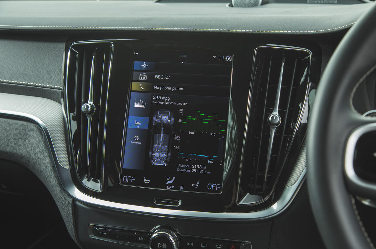 74 PHEV wagons triple test 2021 v60 infotainment