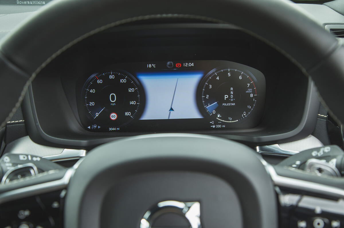 75 PHEV wagons triple test 2021 v60 instruments