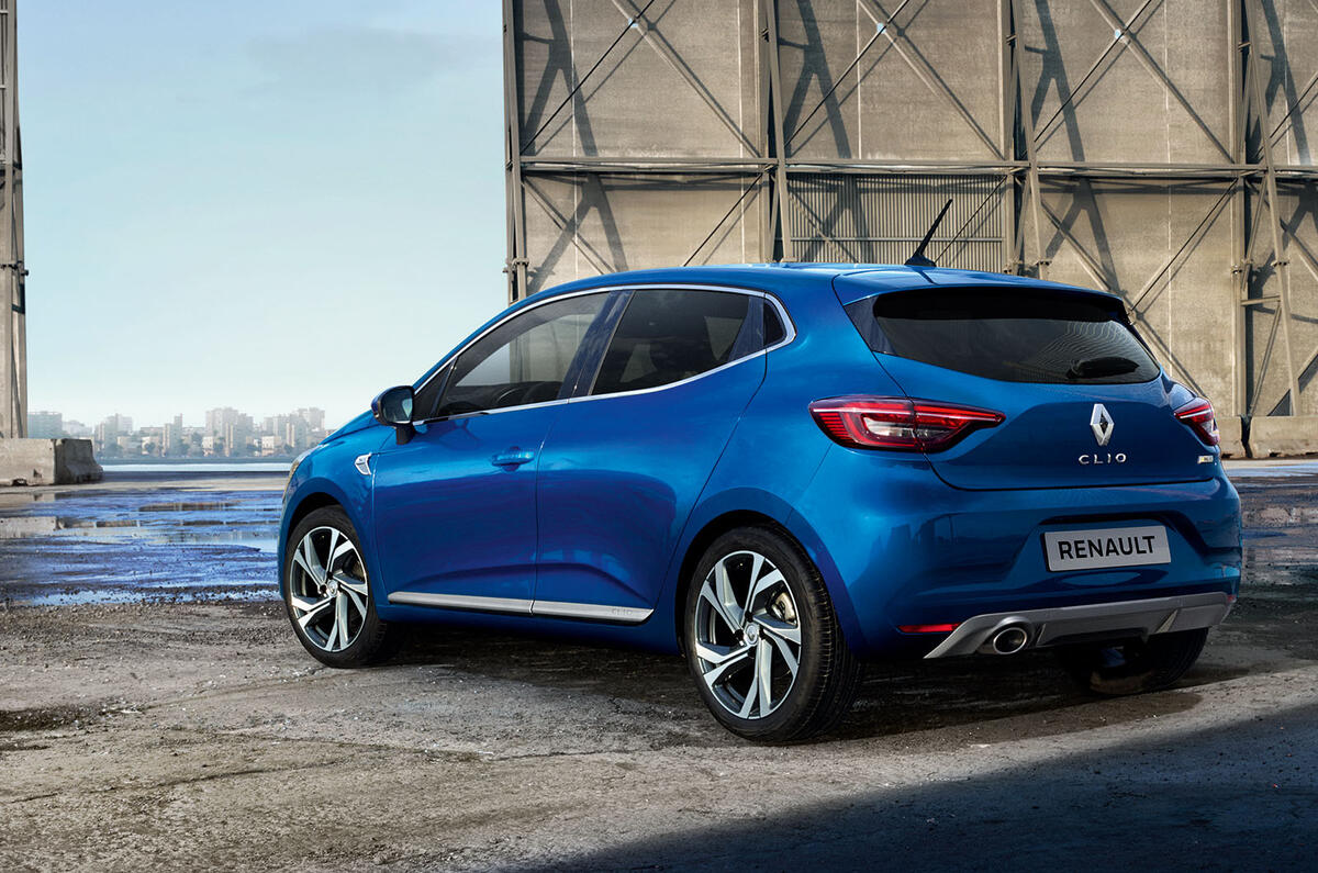 Renault Clio 2019 Autocar studio static - RS Line rear
