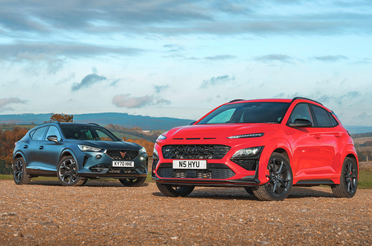 76 Cupra Formentor vs Hyundai Kona N 2022 static front 76 Cupra Formentor vs Hyundai Kona N 2022 static front