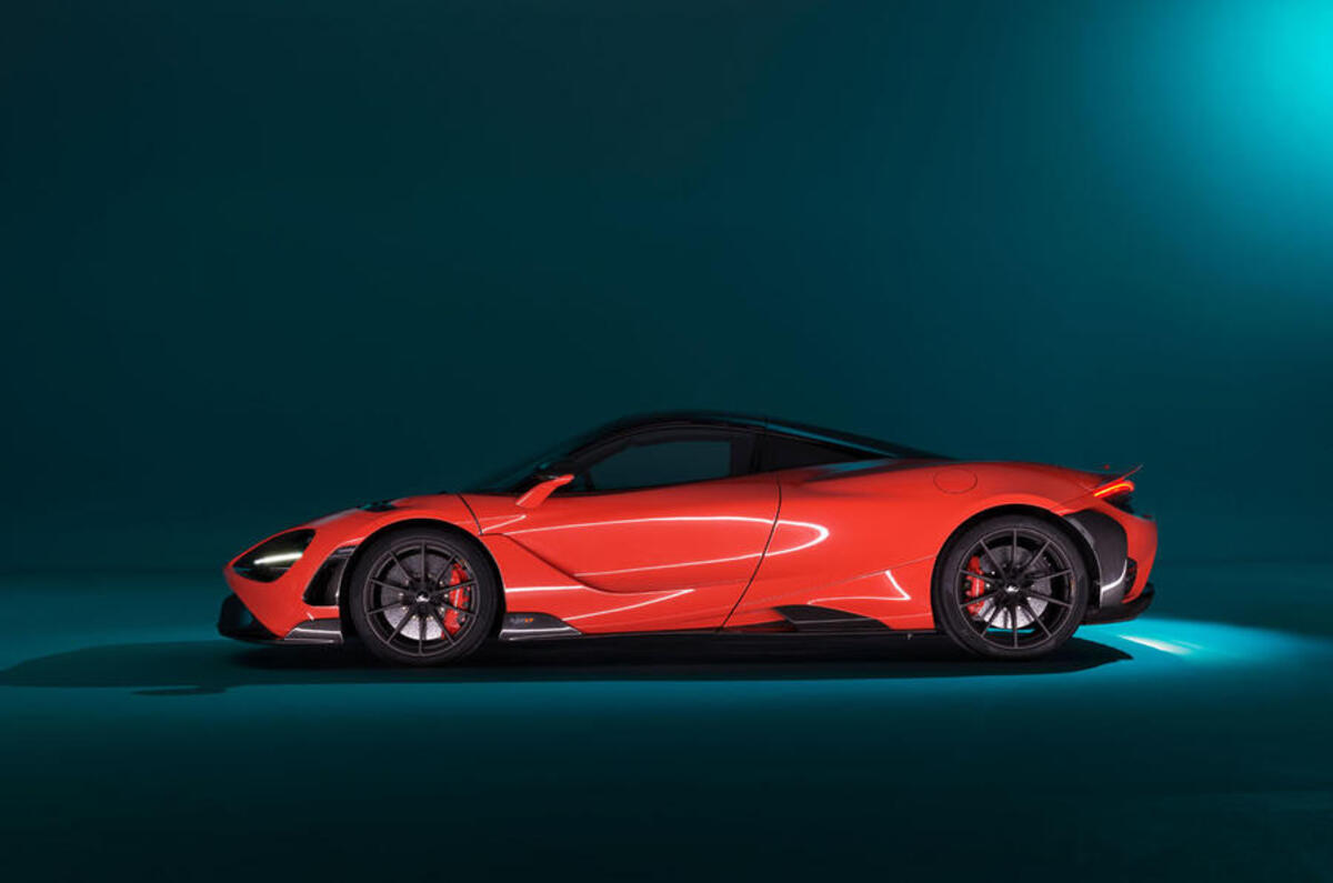 2020 McLaren 765LT - side 2020 McLaren 765LT - side