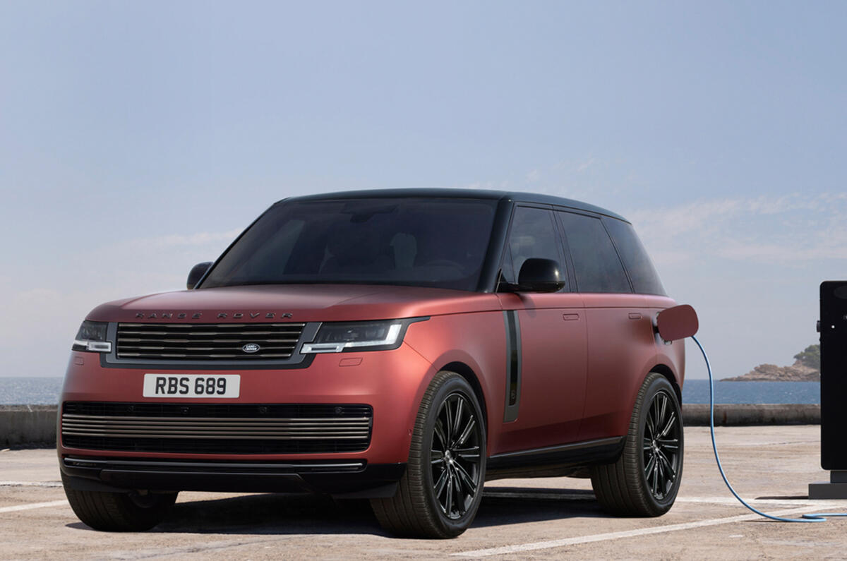 77 Land Rover Range Rover 2021 official reveal images PHEV 77 Land Rover Range Rover 2021 official reveal images PHEV