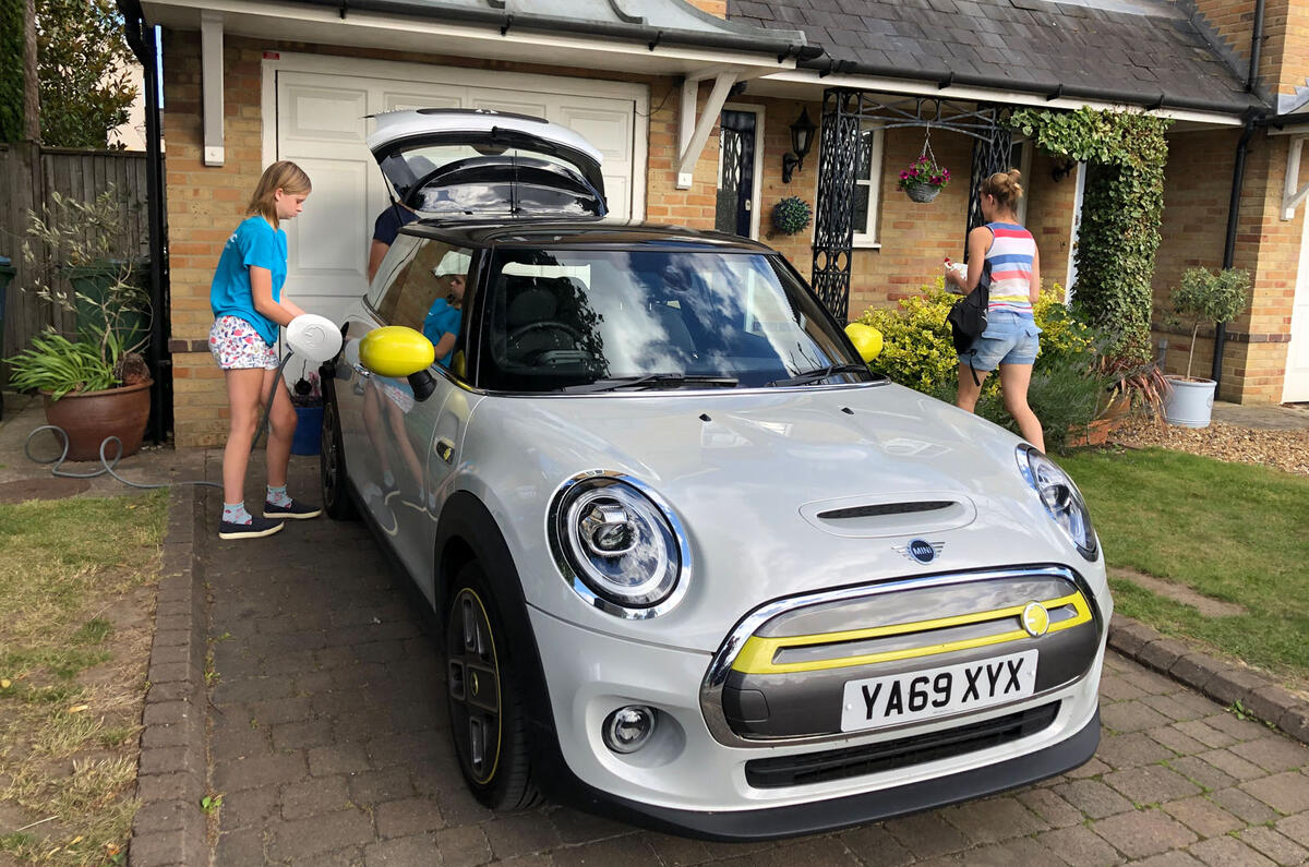 a month with a Mini Electric - home charging a month with a Mini Electric - home charging