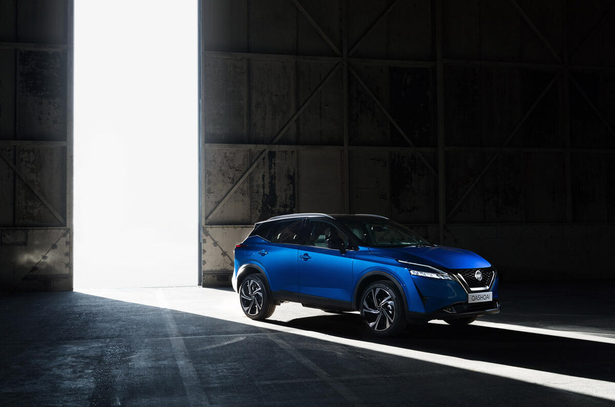 78 Nissan Qashqai 2021 official reveal static hangar front 78 Nissan Qashqai 2021 official reveal static hangar front