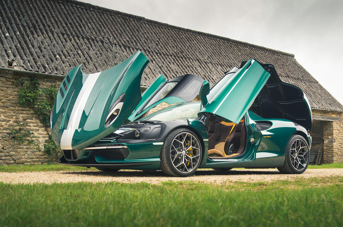 78 Touring Arese RH 95 2021 drive static