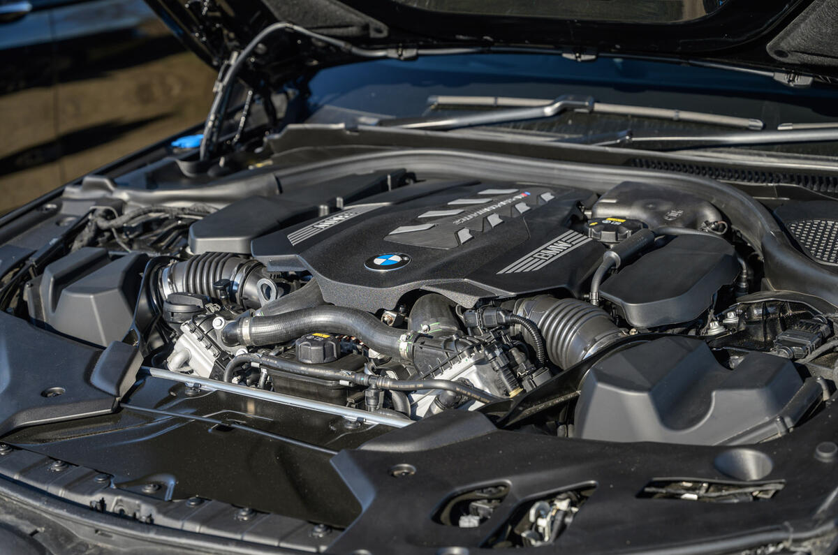 79 bmw m550i vs mercedes amg e53 2021 twin test BMW engine 79 bmw m550i vs mercedes amg e53 2021 twin test BMW engine