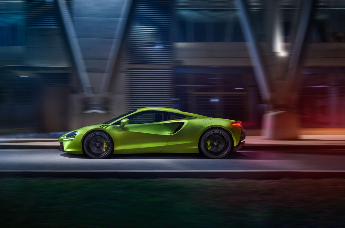 79 McLaren Artura 2021 press images night side 79 McLaren Artura 2021 press images night side
