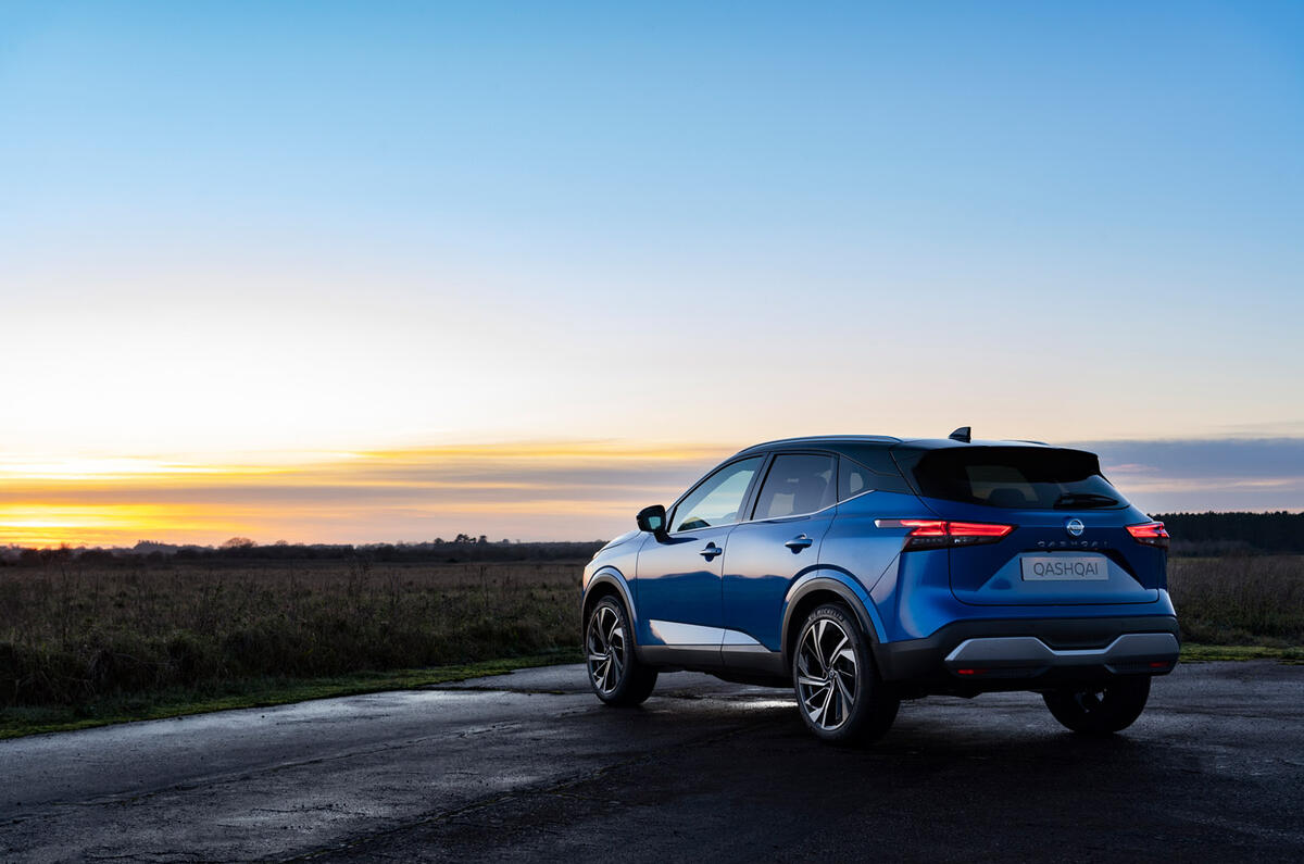 79 Nissan Qashqai 2021 official reveal static rear 79 Nissan Qashqai 2021 official reveal static rear