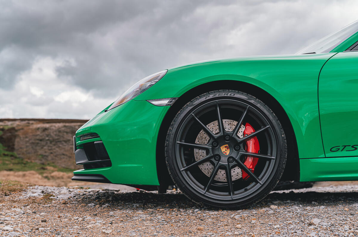 79 porsche 718 cayman gts 40 wheel 79 porsche 718 cayman gts 40 wheel