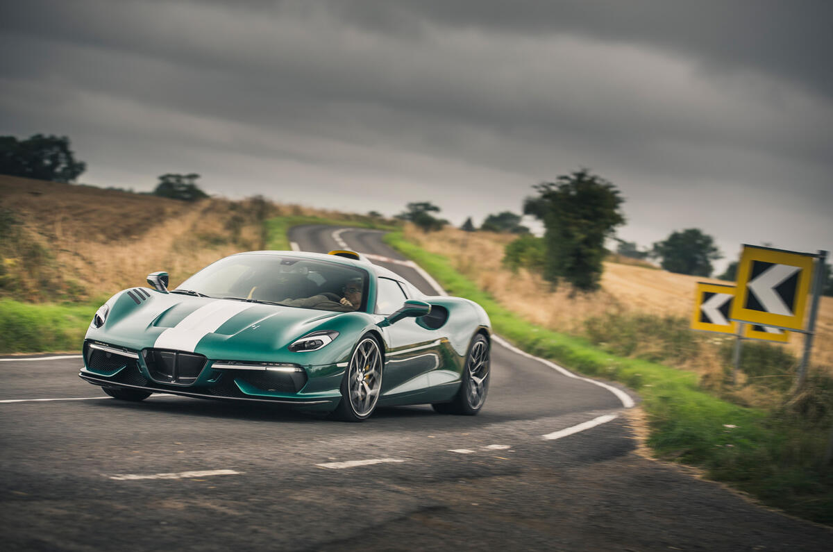 79 Touring Arese RH 95 2021 drive on road