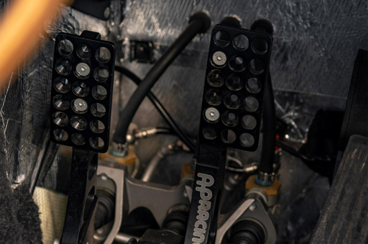 Aston Martin DB5 - pedals Aston Martin DB5 - pedals