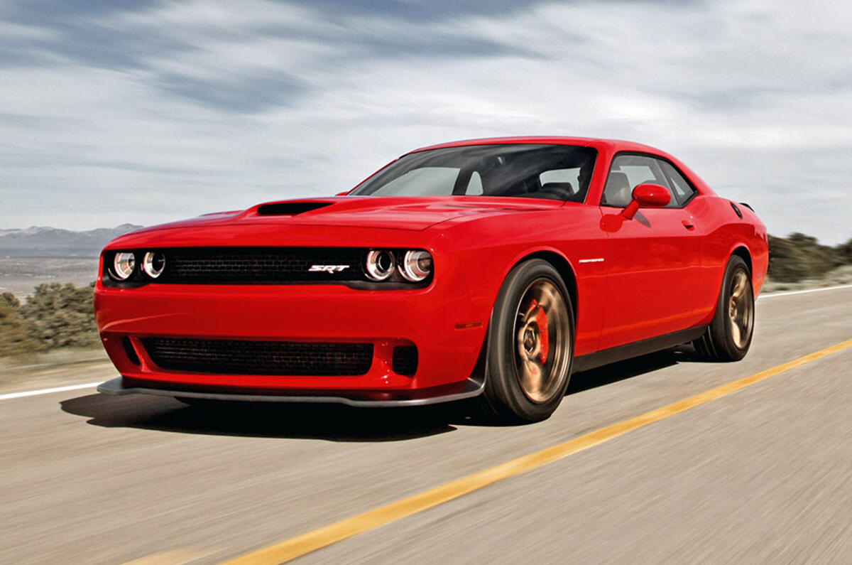 Dodge Challenger - tracking front Dodge Challenger - tracking front