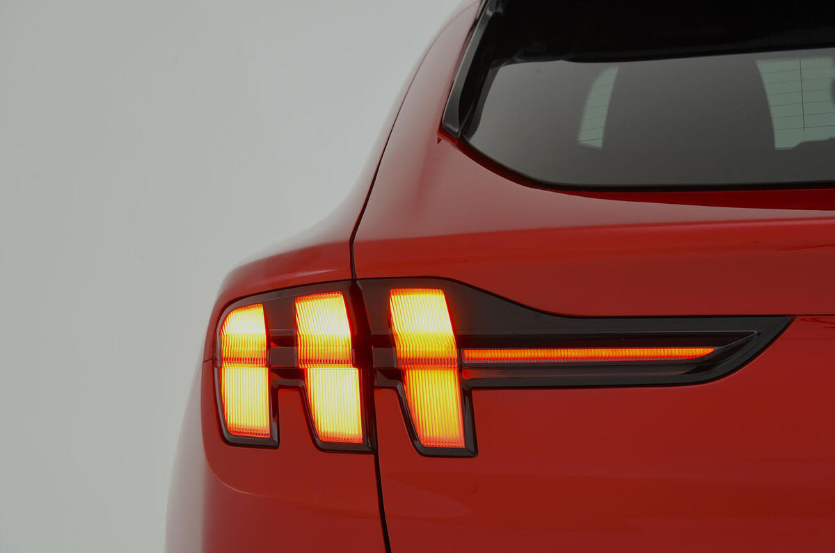 Mustang Mach-E 16 Mustang Mach-E 16