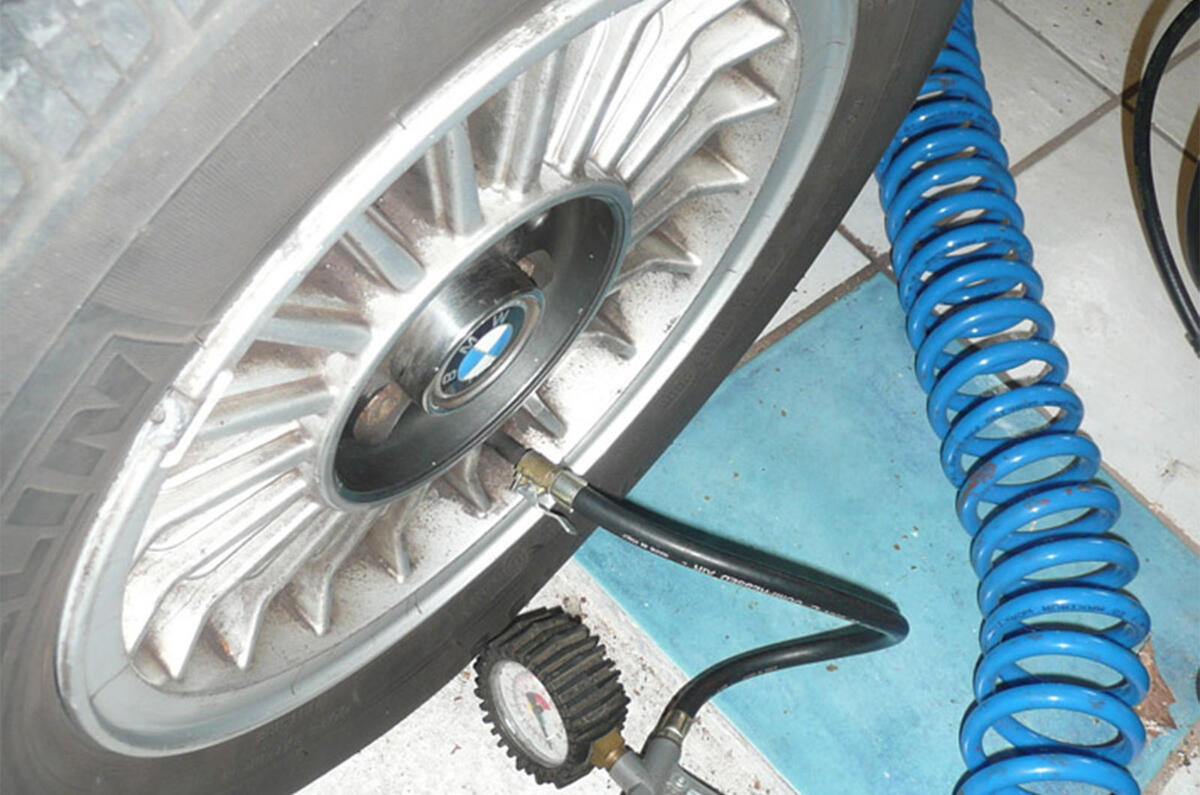 BMW 320 - wheel BMW 320 - wheel