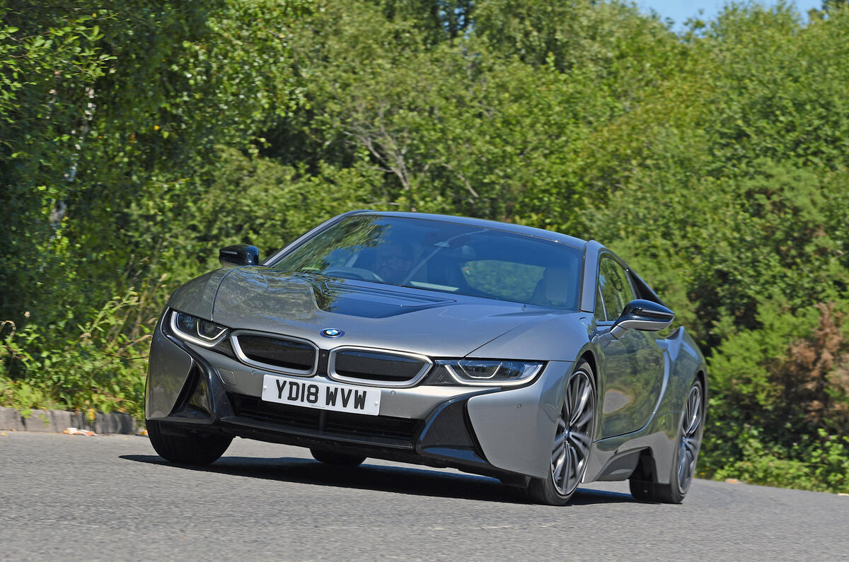 BMW i8 Coupe 2019 - hero front BMW i8 Coupe 2019 - hero front