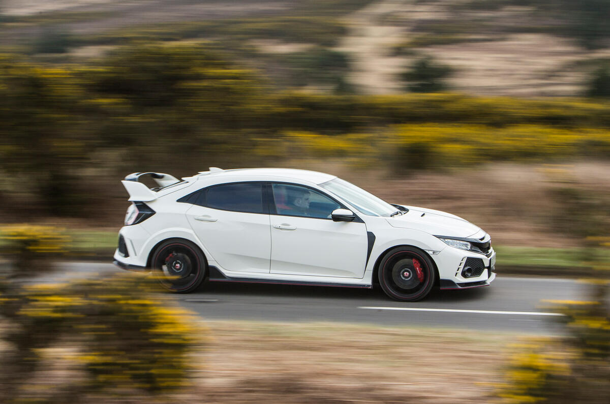 Honda Civic Type R - hero side