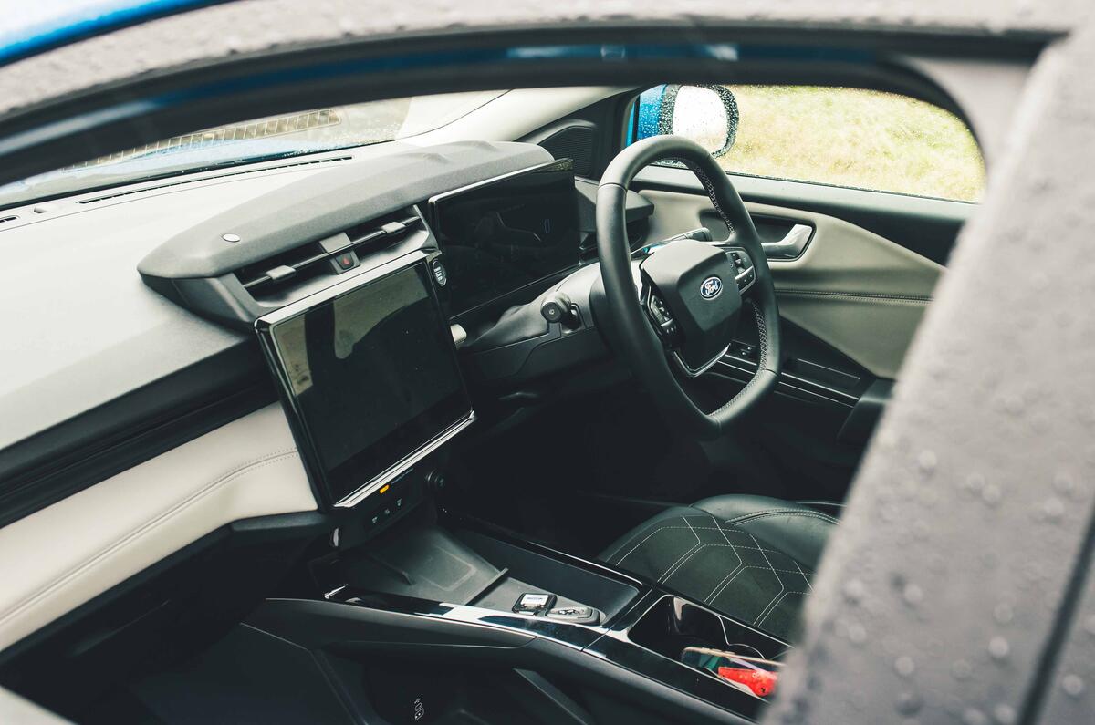 8 Puma interior 8 Puma interior