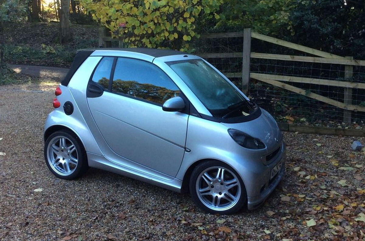 Smart Fortwo 1.0 Brabus Cabriolet - stationary side