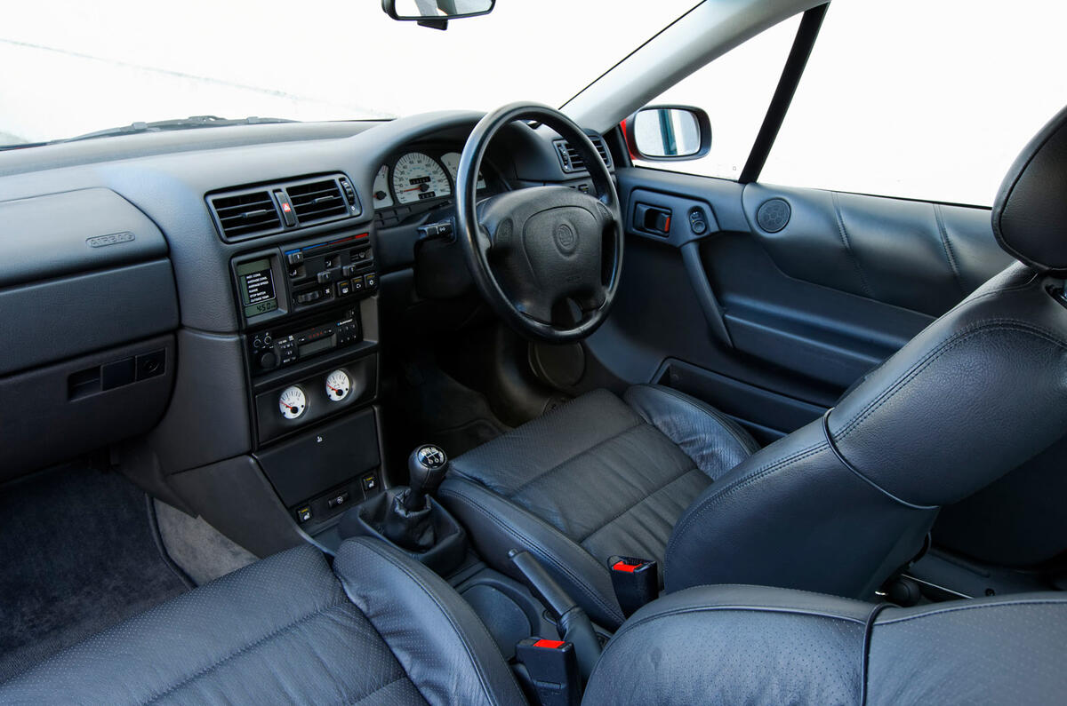 Vauxhall Calibra - interior Vauxhall Calibra - interior