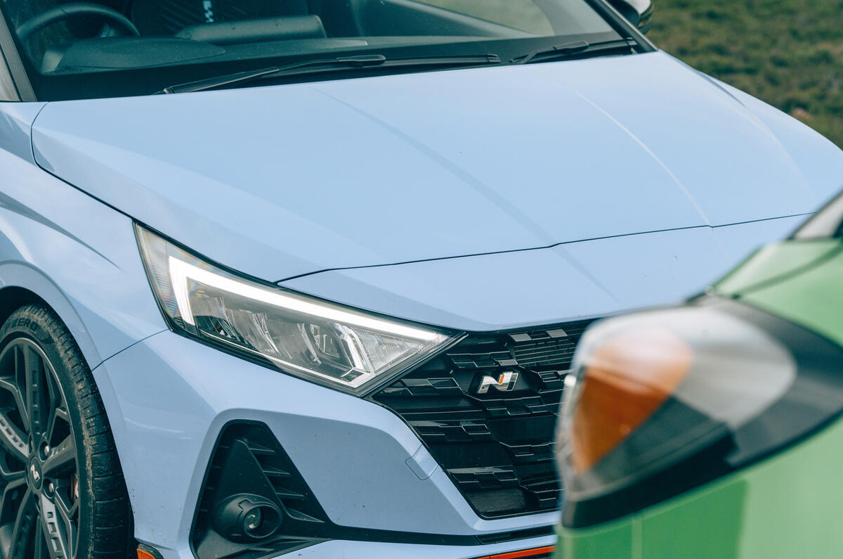 80 BBADC 2021 i20N headlights 80 BBADC 2021 i20N headlights