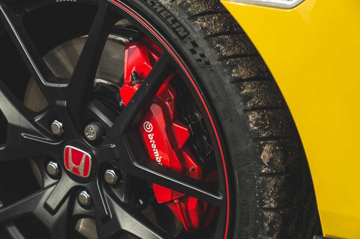 Britain's best affordable drivers car 2020 - Honda Civic Type R limited - brake calipers Britain's best affordable drivers car 2020 - Honda Civic Type R limited - brake calipers