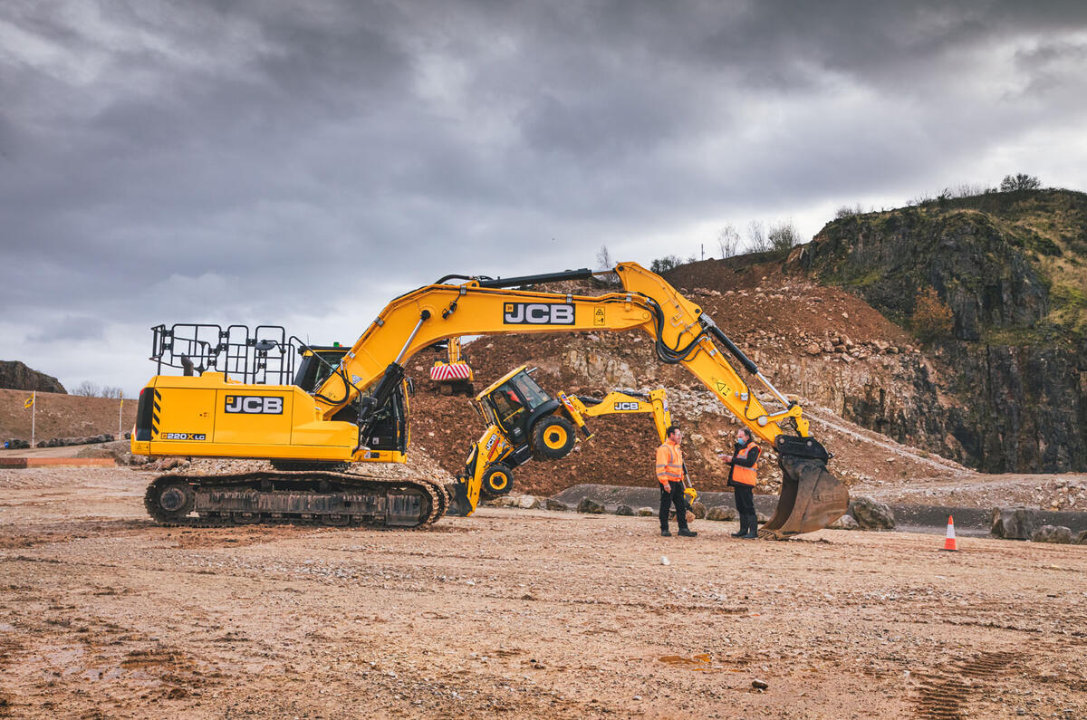 80 driving JCB diggers 2020 static 80 driving JCB diggers 2020 static