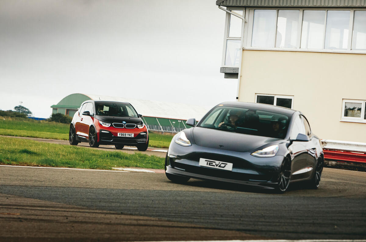 80 EV track day llandow 2021 feature bmw i3