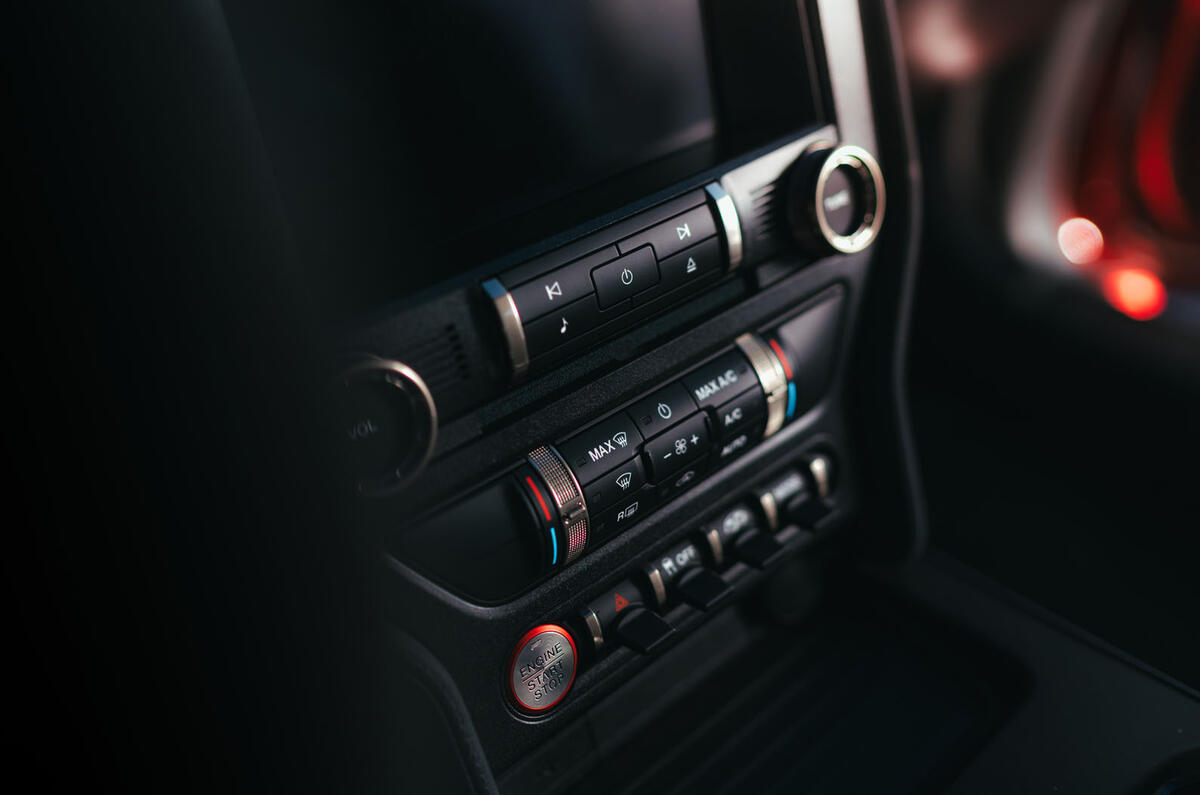 Ford Shelby Mustang GT500 official reveal - climate controls