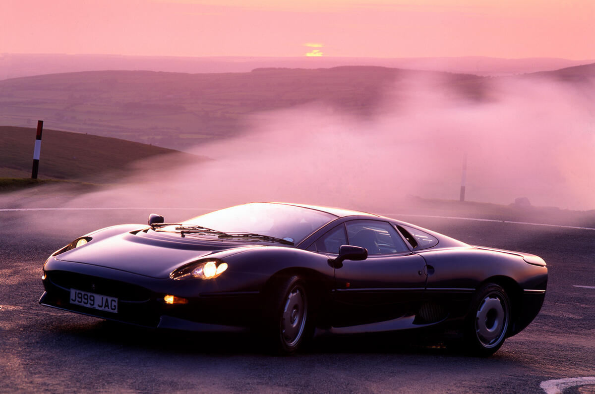80 jaguar xj220 static sunset road test 80 jaguar xj220 static sunset road test