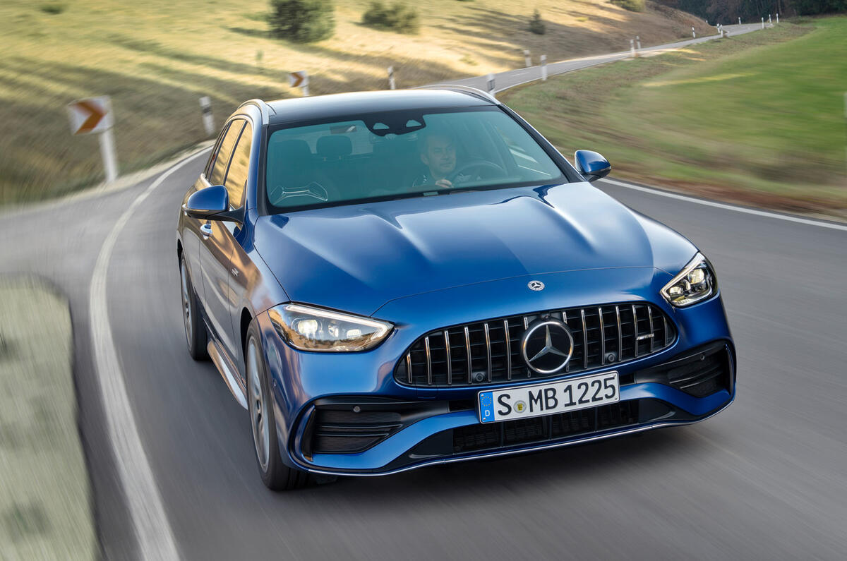80 Mercedes AMG C43 estate 2022 official reveal tracking front
