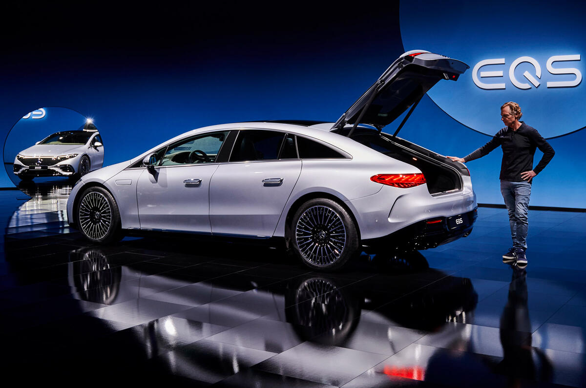 80 Mercedes EQS official reveal images GK boot