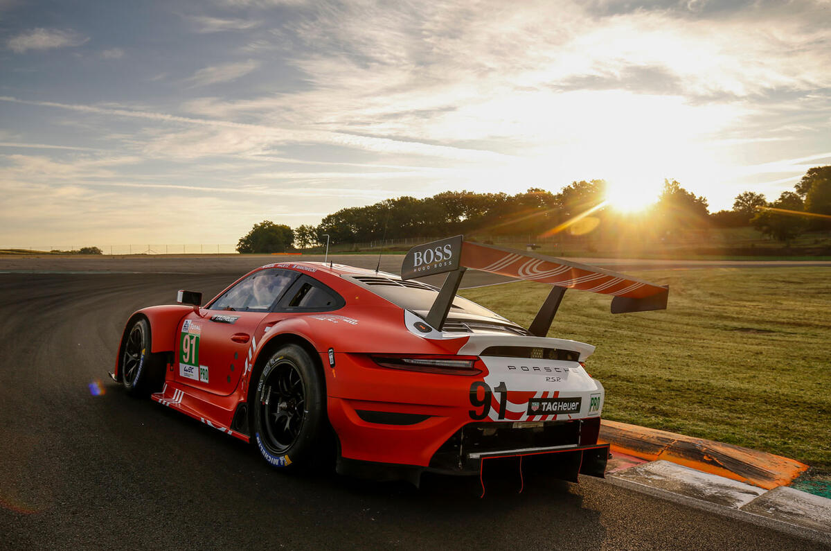 Porsche 911 RSR-19 drive - static rear Porsche 911 RSR-19 drive - static rear