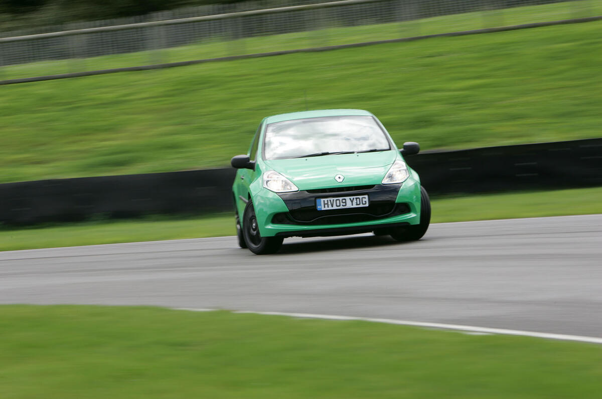 Renaultsport history picture special - Renaultsport Clio 200 Cup Renaultsport history picture special - Renaultsport Clio 200 Cup