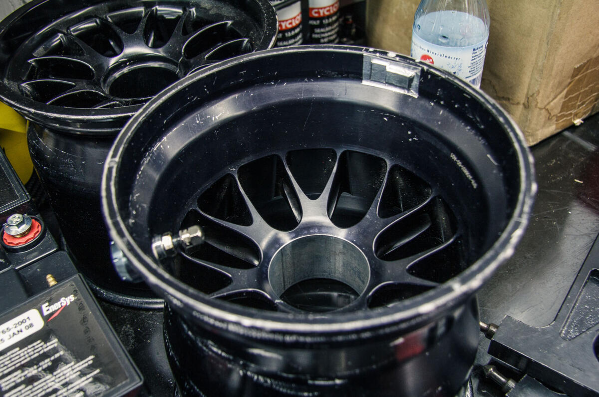 Waking the Toyota GT-One - wheels