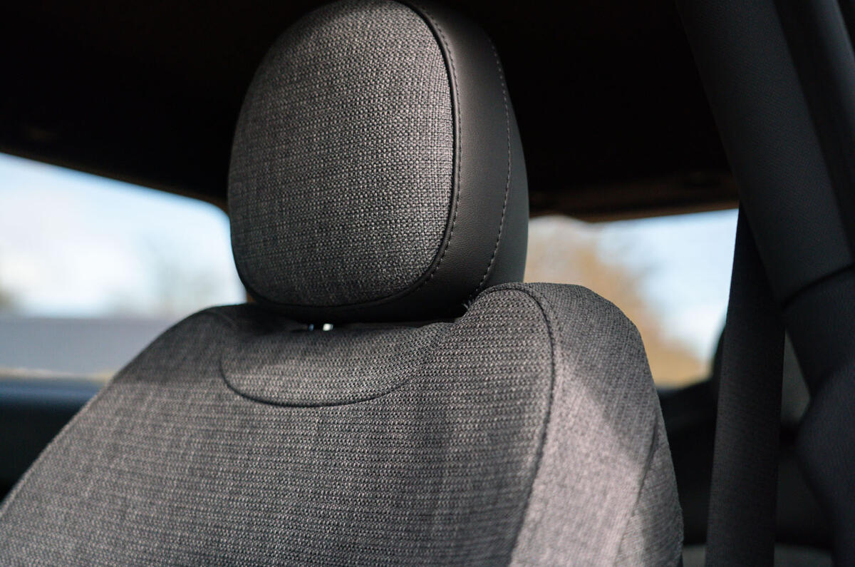 a month with a Mini Electric - seats a month with a Mini Electric - seats