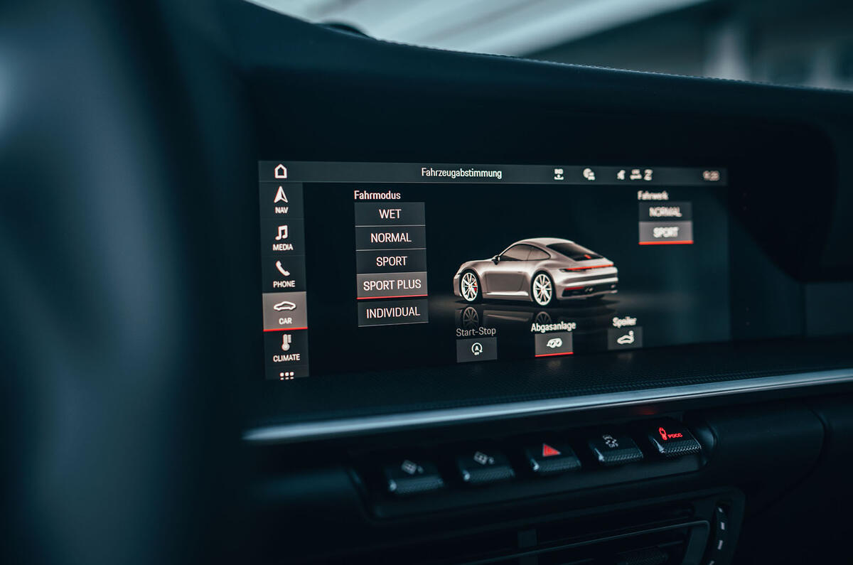 2019 Porsche 911 Carrera S track drive - infotainment