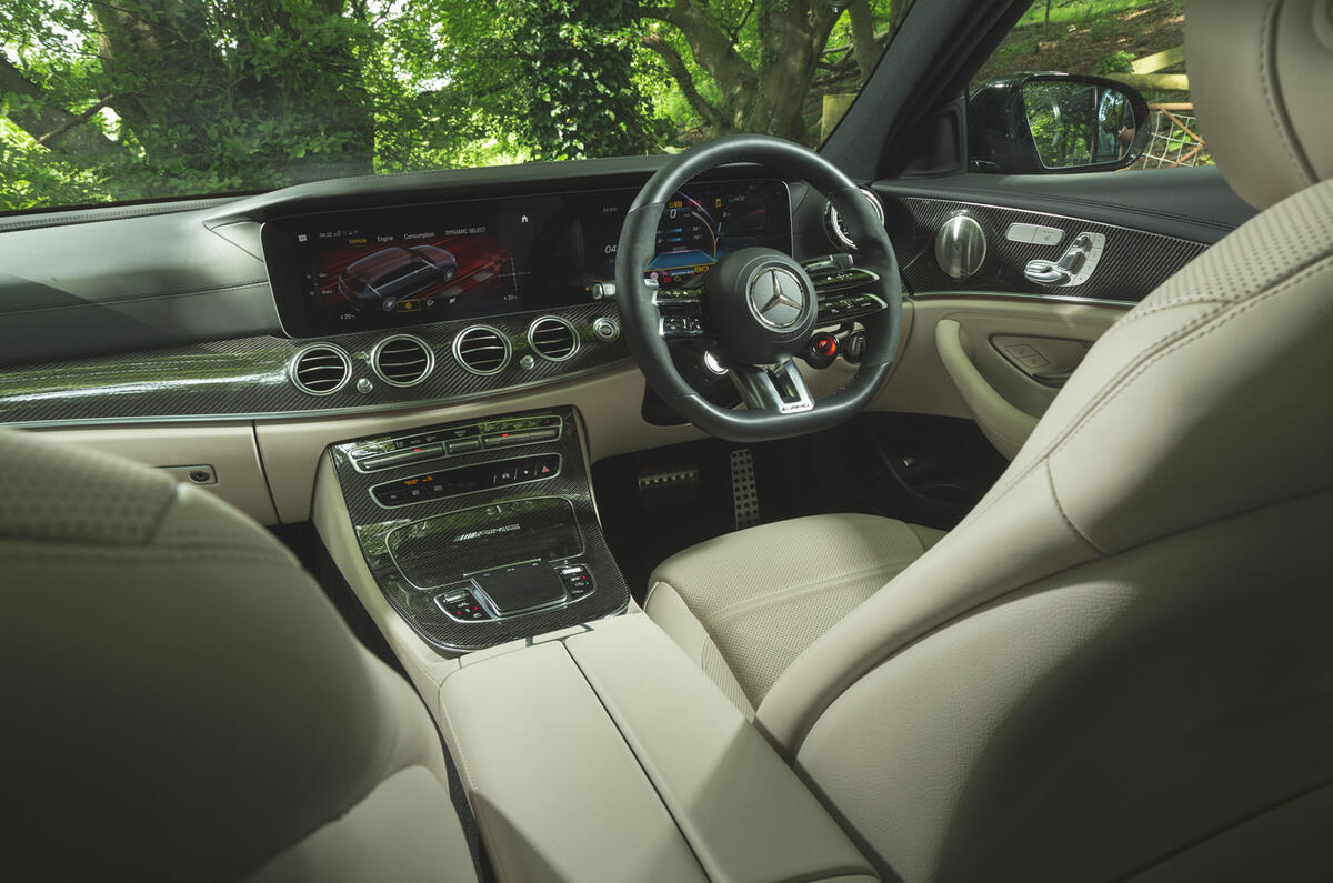 81 super estate triple test 2021 AMG cabin 81 super estate triple test 2021 AMG cabin