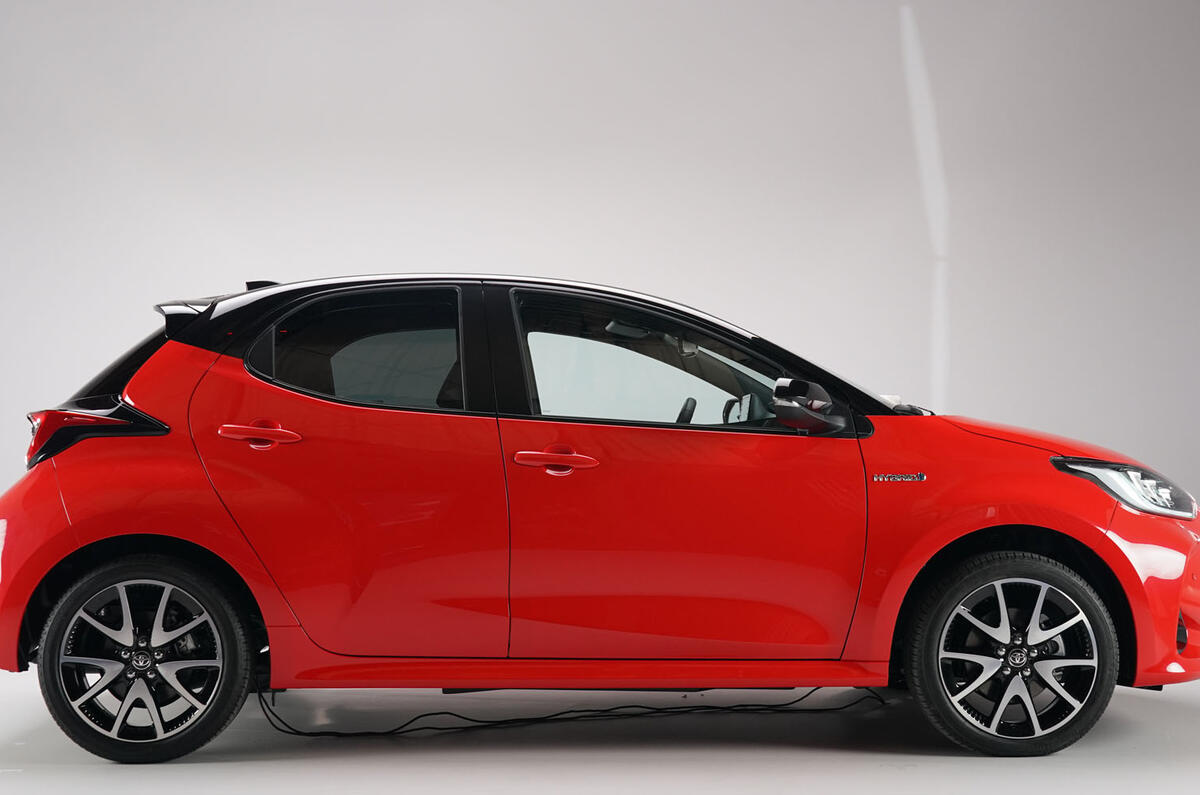 Toyota Yaris 2019 official studio - side