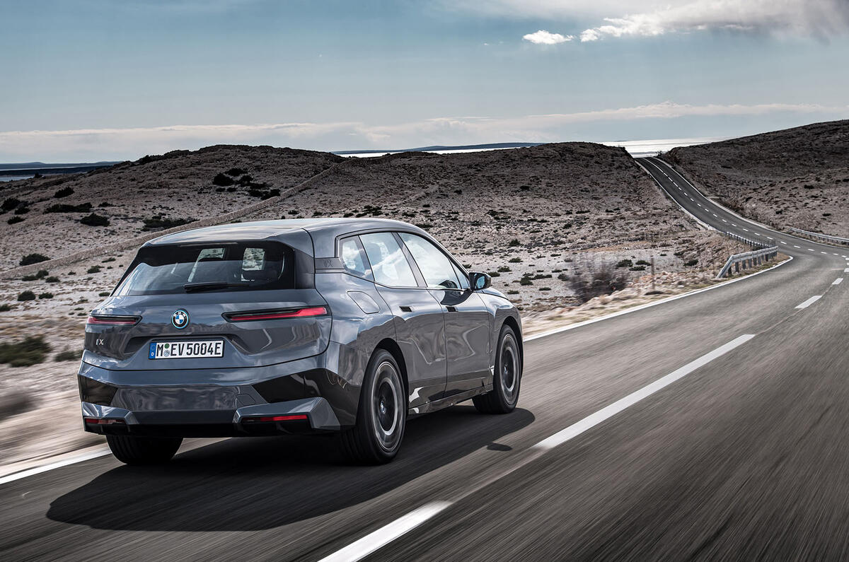 82 BMW iX prototype ride 2021 road rear