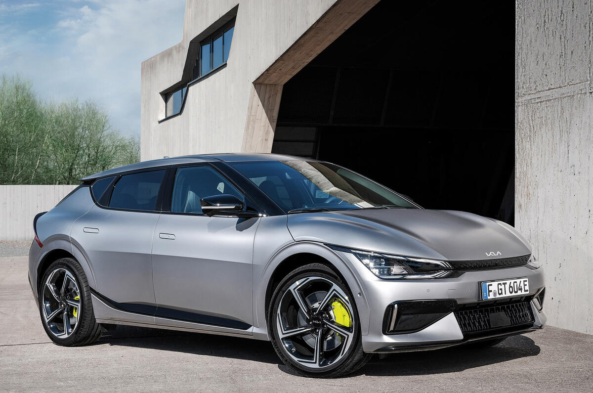 82 Kia EV6 prototype ride 2022 static