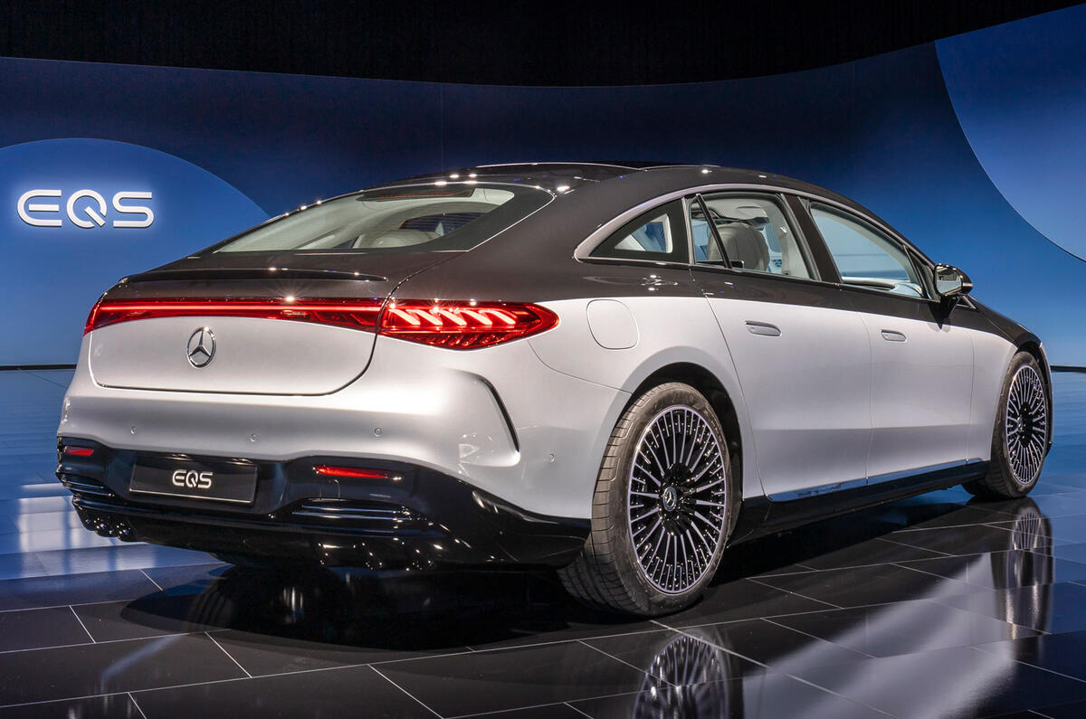 82 Mercedes EQS official reveal images two tone rear