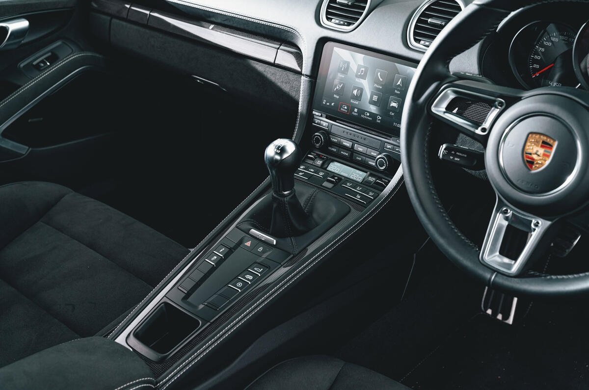 82 porsche 718 cayman gts 40 centre console 82 porsche 718 cayman gts 40 centre console