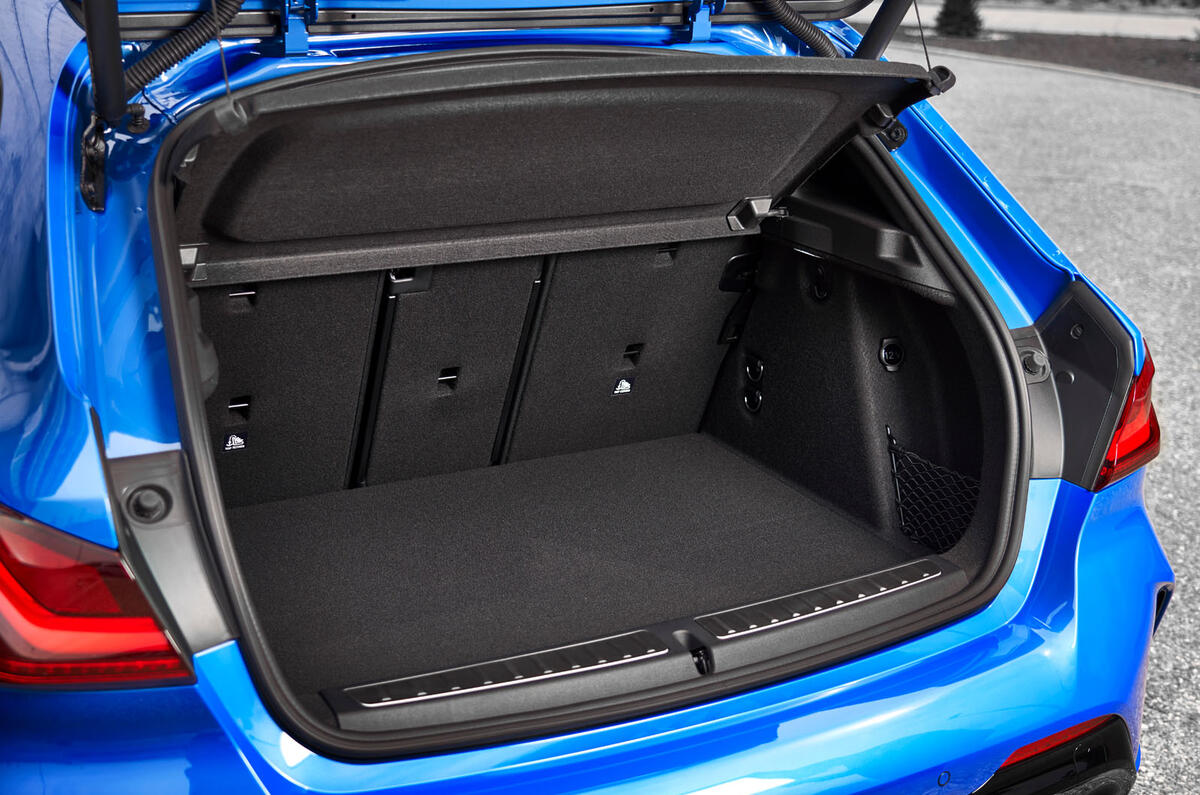 BMW 1 Series 2019 official reveal - boot